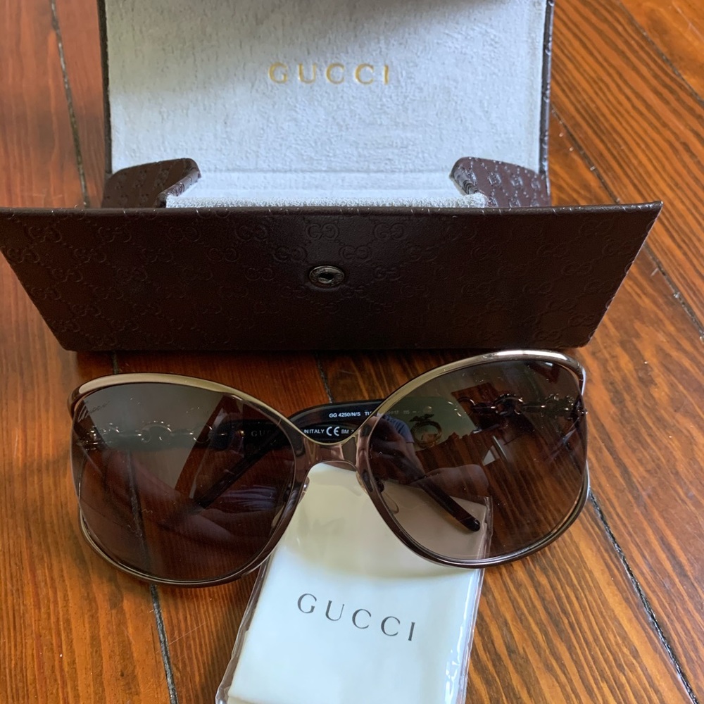 ON SALE Gucci oversized metal sunglasses GG4250 - Picture 2 of 9